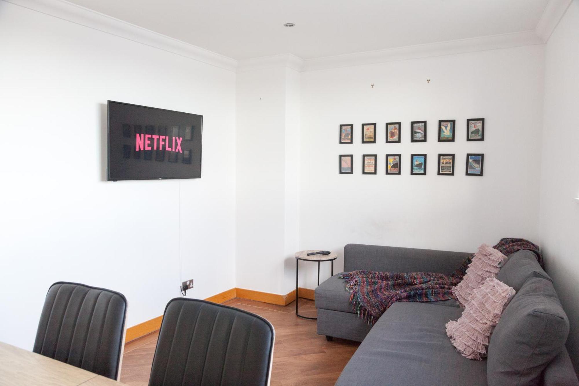 Weekly & Monthly Stays In Penthouse For Contractors Or Leisure Single Or Superking Beds Available Birkenhead Dış mekan fotoğraf